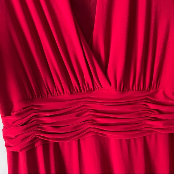 Red dress, 3/4 sleeve - Picture 8 of 8